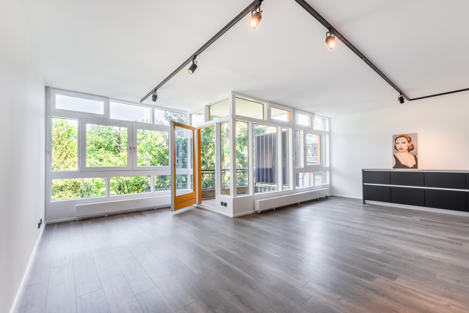 Modernisierte 3 Zimmerwohnung an der Außenalster zu vermieten!