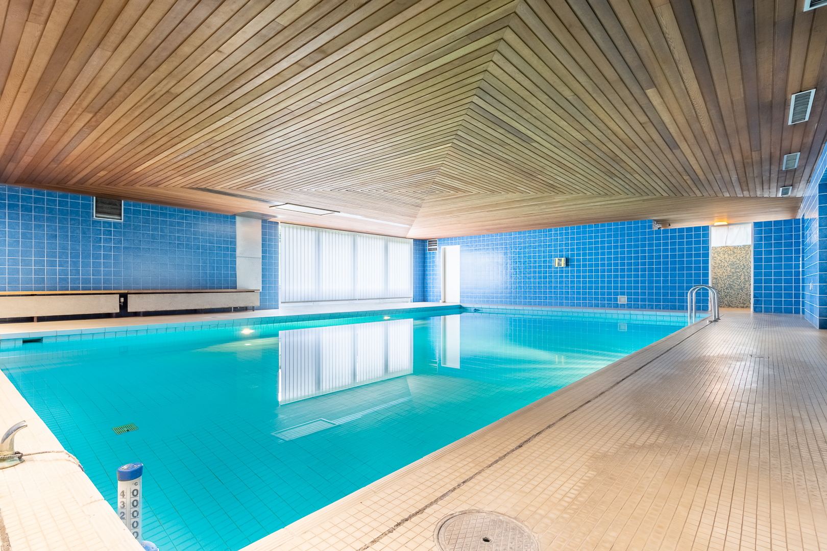 Pool im KG