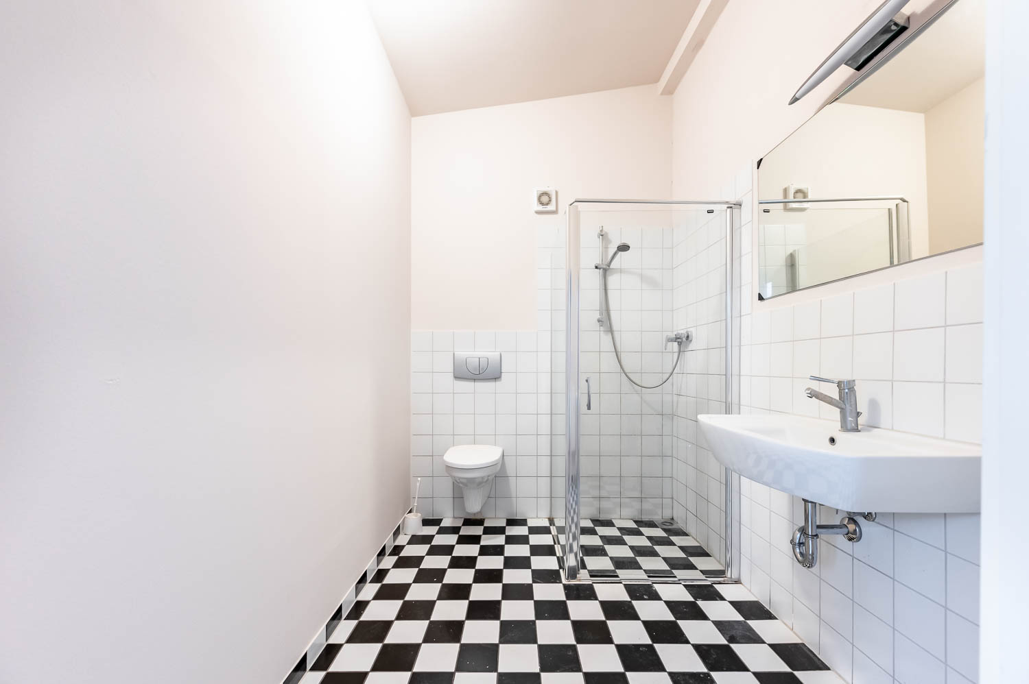 Badezimmer EG